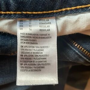 American Eagle Favorite Boyfriend, size 12 regular.